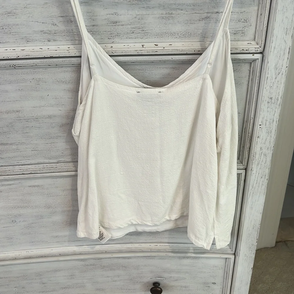 Basic White Top - Picture 2 of 2